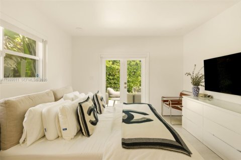 Снять в аренду виллу или дом в Майами-Бич, Флорида 3 спальни, 170.75м2, № 2060989 - фото 10