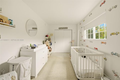 Снять в аренду виллу или дом в Майами-Бич, Флорида 3 спальни, 170.75м2, № 2060989 - фото 17