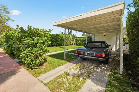 Снять в аренду виллу или дом в Майами-Бич, Флорида 3 спальни, 170.75м2, № 2060989 - фото 24