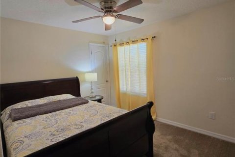 Townhouse in Wesley Chapel, Florida 4 bedrooms, 149.76 sq.m. № 2229499 - photo 24