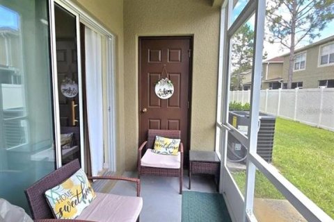 Townhouse in Wesley Chapel, Florida 4 bedrooms, 149.76 sq.m. № 2229499 - photo 18