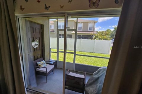 Townhouse in Wesley Chapel, Florida 4 bedrooms, 149.76 sq.m. № 2229499 - photo 17