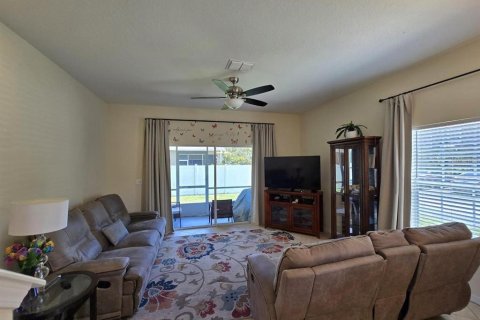 Townhouse in Wesley Chapel, Florida 4 bedrooms, 149.76 sq.m. № 2229499 - photo 16