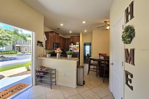 Townhouse in Wesley Chapel, Florida 4 bedrooms, 149.76 sq.m. № 2229499 - photo 4