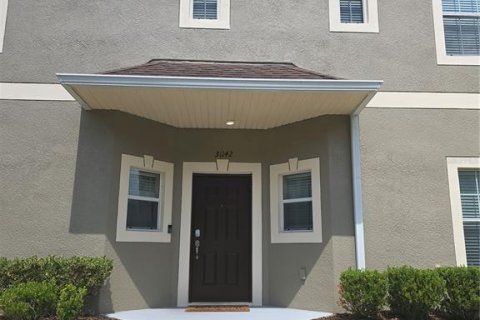 Townhouse in Wesley Chapel, Florida 4 bedrooms, 149.76 sq.m. № 2229499 - photo 3