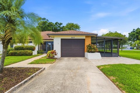 House in Palm Harbor, Florida 2 bedrooms, 106.65 sq.m. № 2156257 - photo 4