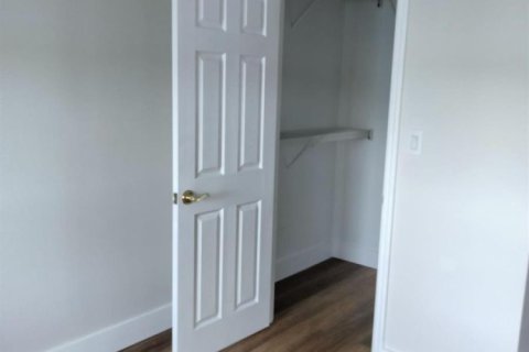 Condo in Deerfield Beach, Florida, 2 bedrooms № 2245333 - photo 6