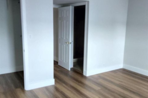 Condo in Deerfield Beach, Florida, 2 bedrooms № 2245333 - photo 8