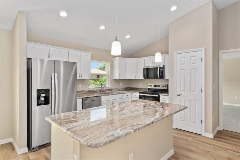 Villa ou maison à vendre à Dunnellon, Floride: 3 chambres, 136.85 m2 № 1902258 - photo 7