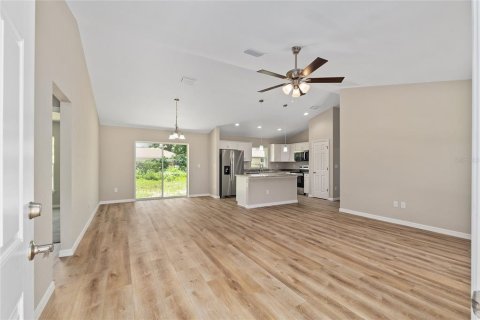 Villa ou maison à vendre à Dunnellon, Floride: 3 chambres, 136.85 m2 № 1902258 - photo 4