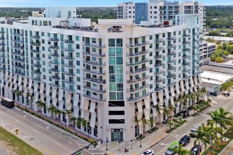 Condominio en alquiler en Hollywood, Florida, 3 dormitorios, 137.68 m2 № 2155071 - foto 3