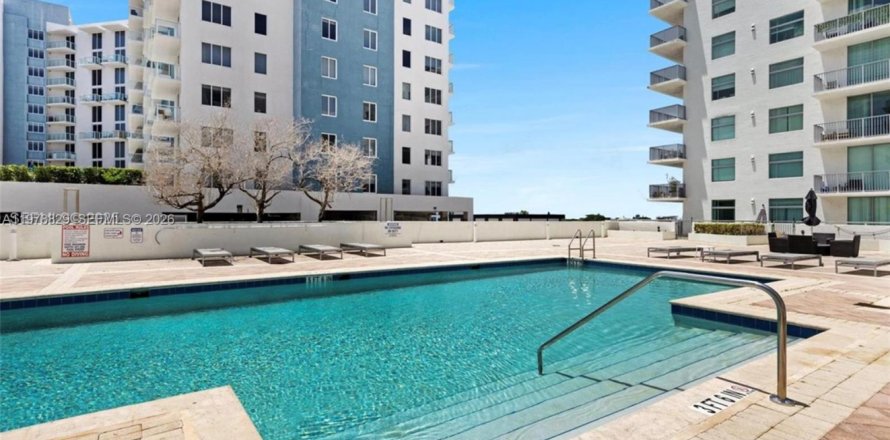 Condominio en Hollywood, Florida, 3 dormitorios  № 2155071