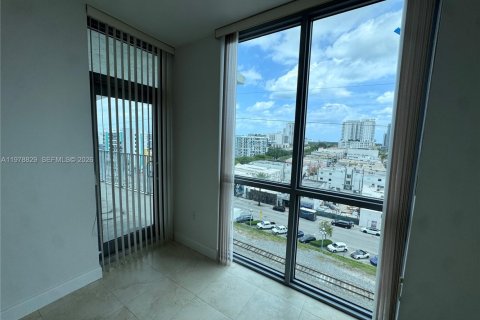 Condominio en alquiler en Hollywood, Florida, 3 dormitorios, 137.68 m2 № 2155071 - foto 15