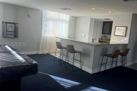 Condominio en alquiler en Hollywood, Florida, 3 dormitorios, 137.68 m2 № 2155071 - foto 25