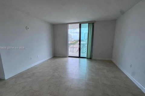 Condominio en alquiler en Hollywood, Florida, 3 dormitorios, 137.68 m2 № 2155071 - foto 5