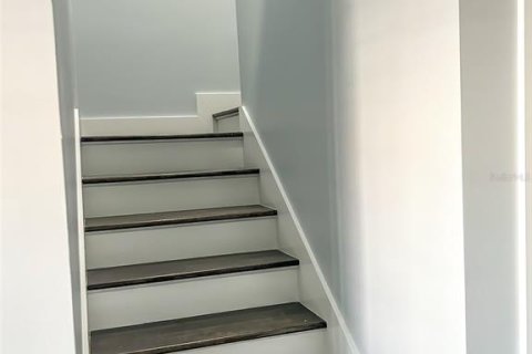 Купить кондоминиум в Мадейра - Бич, Флорида 8 комнат, 96.62м2, № 2121642 - фото 11