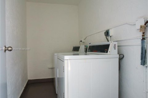 Appartement à louer à Miami Beach, Floride: 1 chambre, 72 m2 № 1890194 - photo 17