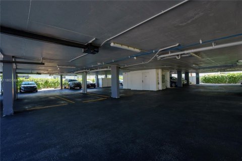 Appartement à louer à Miami Beach, Floride: 1 chambre, 72 m2 № 1890194 - photo 19
