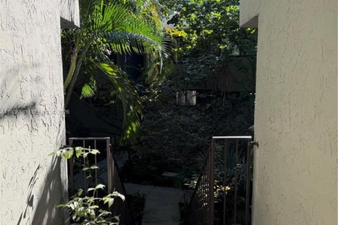 Adosado en venta en Miami, Florida, 2 dormitorios, 110.74 m2 № 1999863 - foto 21