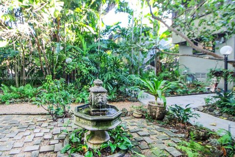 Adosado en venta en Miami, Florida, 2 dormitorios, 110.74 m2 № 1999863 - foto 19