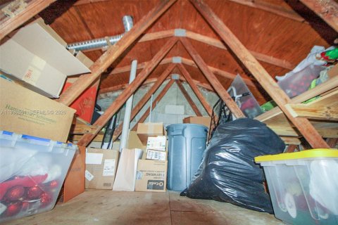 Adosado en venta en Miami, Florida, 2 dormitorios, 110.74 m2 № 1999863 - foto 17