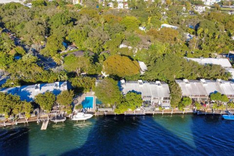 Adosado en venta en Miami, Florida, 2 dormitorios, 110.74 m2 № 1999863 - foto 3