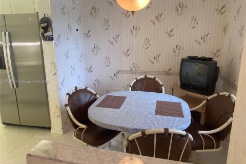 Condominio en venta en Fort Lauderdale, Florida, 2 dormitorios, 112.88 m2 № 1962848 - foto 27