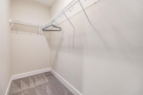 Townhouse in Tampa, Florida 3 bedrooms, 165.18 sq.m. № 2218711 - photo 22