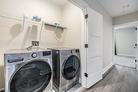 Townhouse in Tampa, Florida 3 bedrooms, 165.18 sq.m. № 2218711 - photo 16