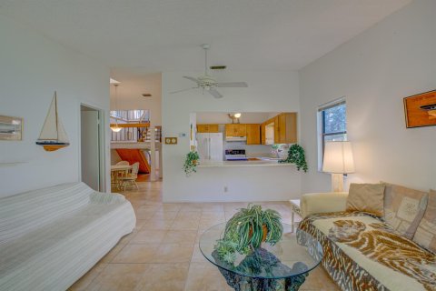Touwnhouse à vendre à Palm Beach Gardens, Floride: 2 chambres, 134.52 m2 № 2409060 - photo 7