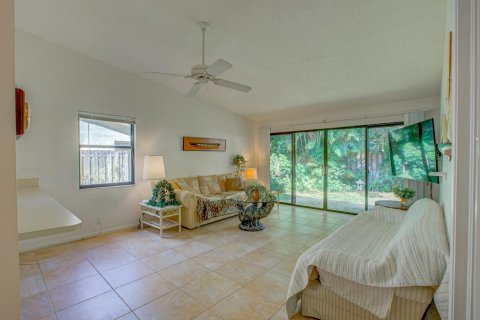 Touwnhouse à vendre à Palm Beach Gardens, Floride: 2 chambres, 134.52 m2 № 2409060 - photo 6