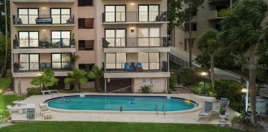 Condominio en Clearwater, Florida, 2 dormitorios № 1804779