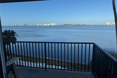Condominio en alquiler en Clearwater, Florida, 2 dormitorios, 124.95 m2 № 1804779 - foto 2