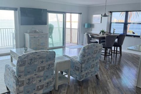 Condominio en alquiler en Clearwater, Florida, 2 dormitorios, 124.95 m2 № 1804779 - foto 5