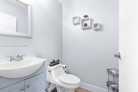 Condominio en venta en Delray Beach, Florida, 1 dormitorio, 66.89 m2 № 1950756 - foto 13