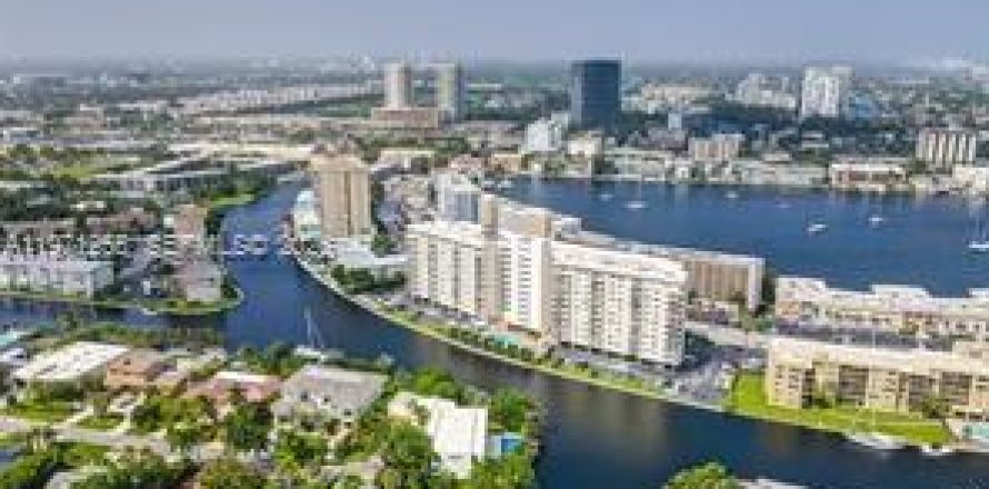 Кондоминиум с 1 спальней в Халландейл-Бич, Флорида № 2032244