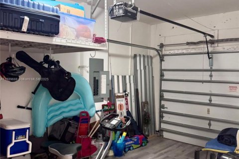 Adosado en alquiler en Doral, Florida, 4 dormitorios, 201.6 m2 № 1944611 - foto 16