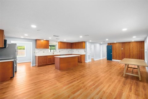 House in Land O' Lakes, Florida 3 bedrooms, 140.47 sq.m. № 1898859 - photo 10