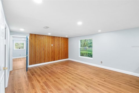 House in Land O' Lakes, Florida 3 bedrooms, 140.47 sq.m. № 1898859 - photo 13