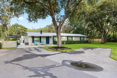 House in Land O' Lakes, Florida 3 bedrooms, 140.47 sq.m. № 1898859 - photo 8