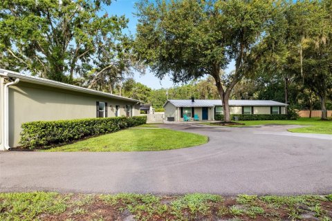 House in Land O' Lakes, Florida 3 bedrooms, 140.47 sq.m. № 1898859 - photo 6