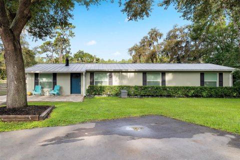 House in Land O' Lakes, Florida 3 bedrooms, 140.47 sq.m. № 1898859 - photo 7