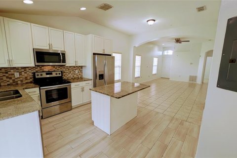 Casa en venta en Orlando, Florida, 3 dormitorios, 115.76 m2 № 1903176 - foto 3