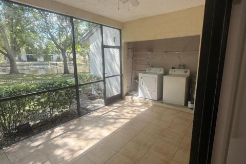 Condominio en alquiler en Coconut Creek, Florida, 2 dormitorios, 91.23 m2 № 1957557 - foto 13