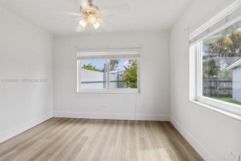 Immobilier commercial à louer à Miami, Floride: 1 chambre, 55.74 m2 № 2031615 - photo 7