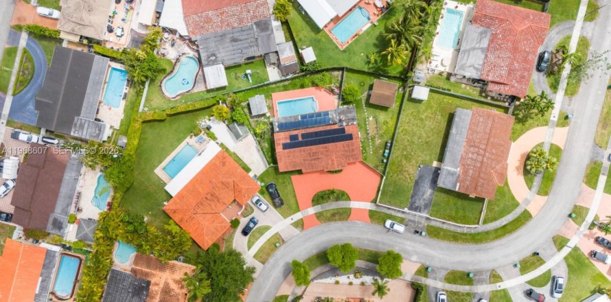 Immobilier commercial à Miami, Floride 1 chambre, 55.74 m2 № 2031615