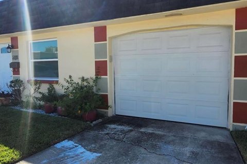 Villa ou maison à vendre à New Port Richey, Floride: 2 chambres, 67.08 m2 № 2204543 - photo 13
