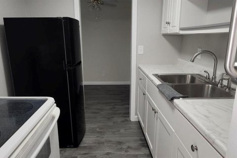 Villa ou maison à vendre à New Port Richey, Floride: 2 chambres, 67.08 m2 № 2204543 - photo 8