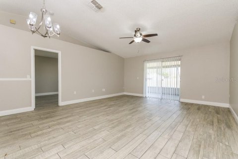 Casa en alquiler en Clermont, Florida, 3 dormitorios, 117.43 m2 № 2106195 - foto 5