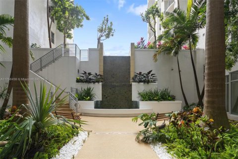 Condo in Hollywood, Florida, 2 bedrooms  № 1889561 - photo 25